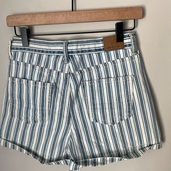 American Eagle Summer Boardwalk Striped Mom Short Size 0 - Picture 11 of 11